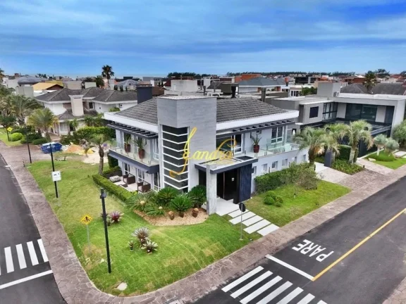 Imagem Belíssimo sobrado Las Dunas mobiliado e decorado piscina aquecida