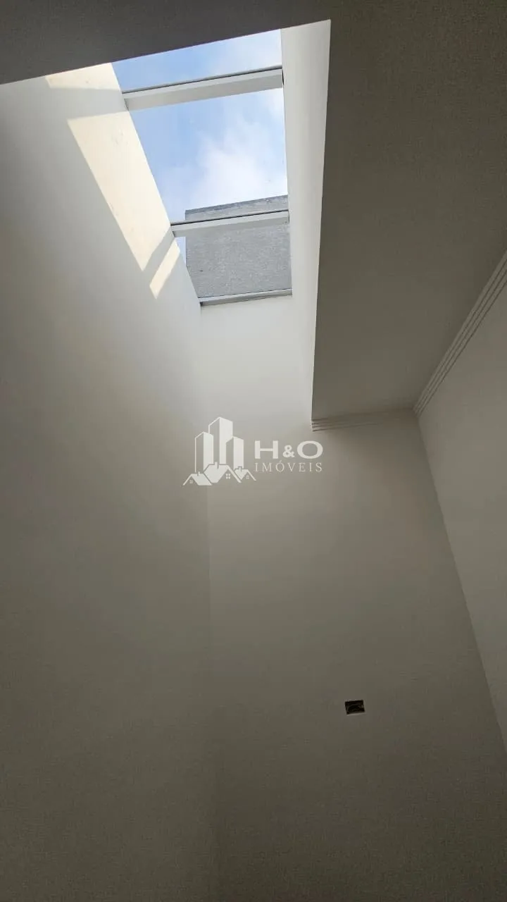 Imagem Sobrado à Venda com 2 Dormitórios, 2 Vagas e Quintal - 90m² - R$ 479.000 - Vila Campanela