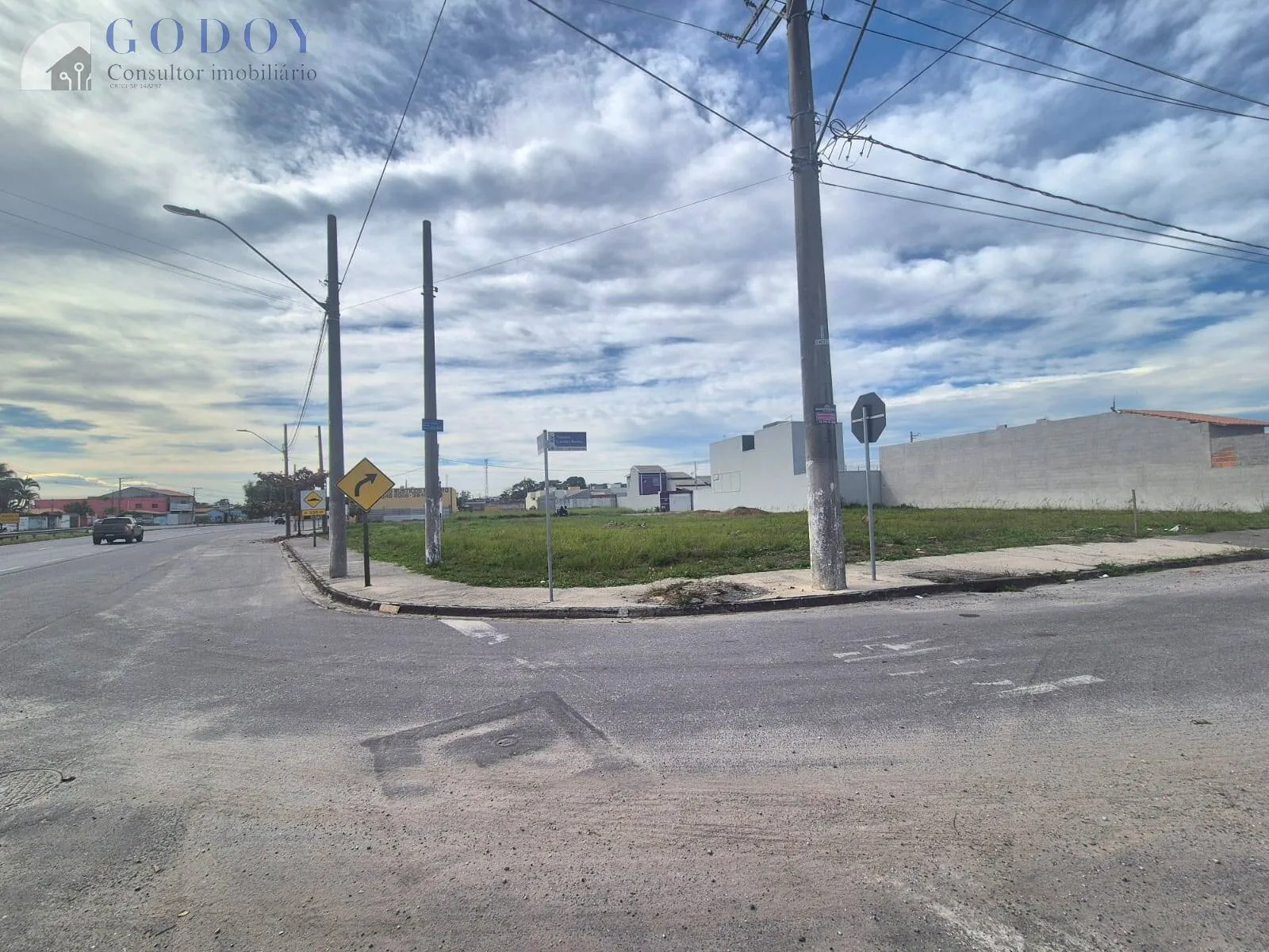 Imagem Oportunidade Comercial em Moreira César - Terreno com 1.015m² de Esquina