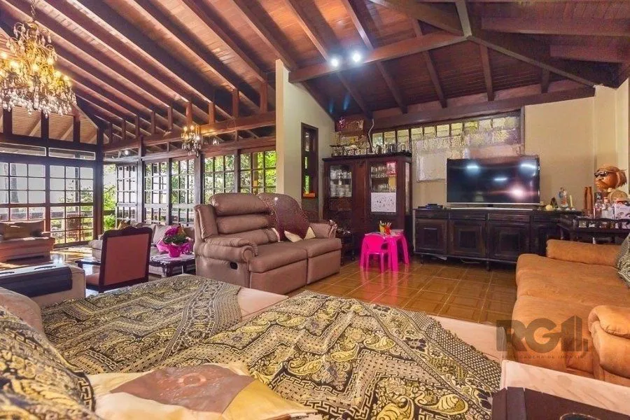 Imagem Casa 4 Dormitório(s) Bairro Teresópolis