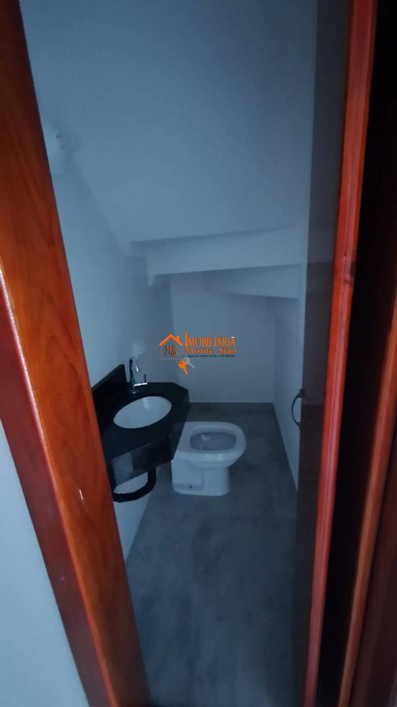 Imagem Sobrado com 2 dormitórios à venda, 92 m² por R$ 450.000,00 - Jardim Rio Negro - Itaquaquecetuba/SP