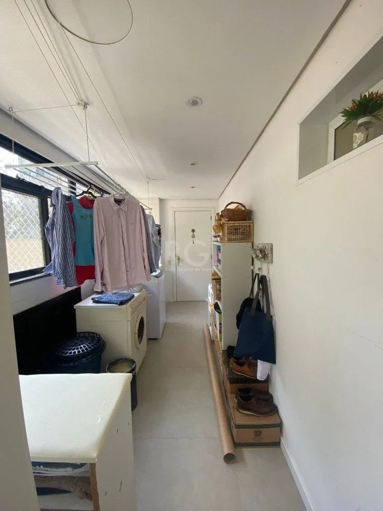 Imagem Apartamento a venda reformado 3 suítes, bairro Rio Branco