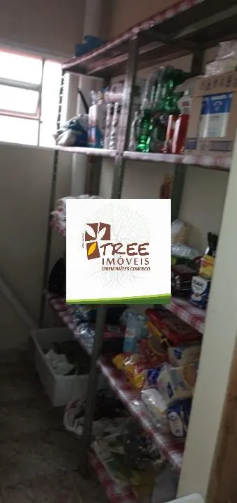 Imagem VENDA DE SOBRADO NO JARDIM RINCÃO, EM ARUJÁ/SP, 411m² com 2 suítes, ar-condicionado, sala 2 ambientes, piscina, churrasqueira e 2 vagas. CONSULTE-NOS.