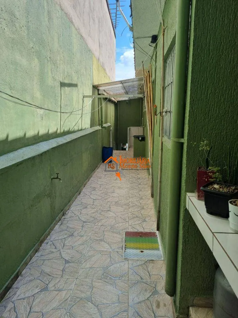 Imagem Sobrado com 3 dormitórios à venda, 132 m² por R$ 690.000 - Jardim Moreira - Guarulhos/SP