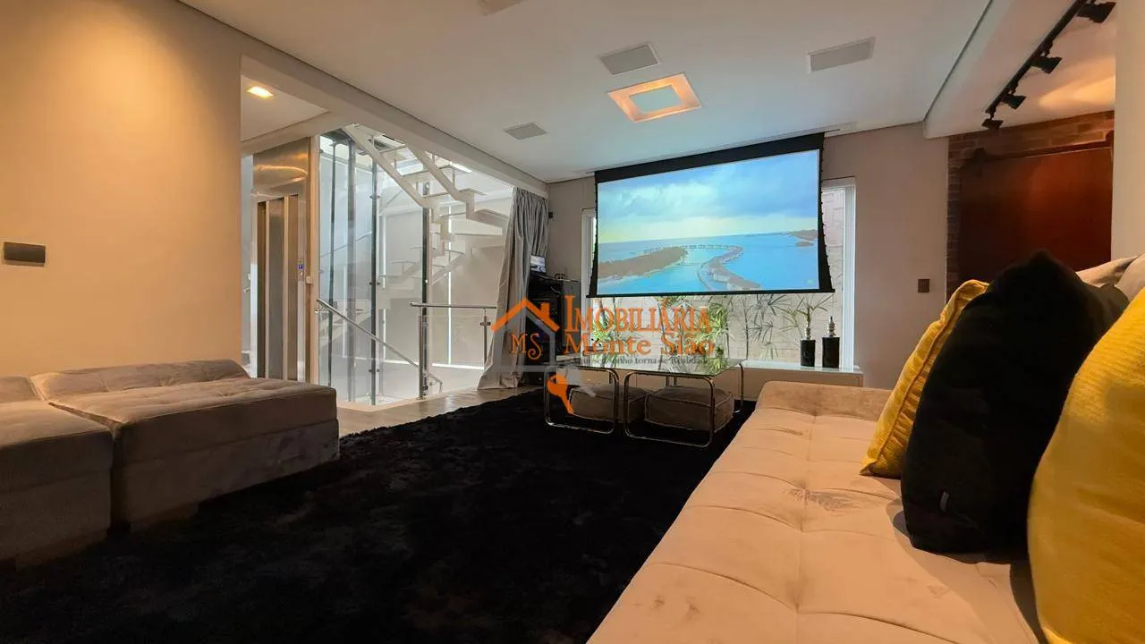 Imagem Sobrado com 5 dormitórios à venda, 450 m² por R$ 3.600.000,00 - Fazenda Rodeio - Mogi das Cruzes/SP
