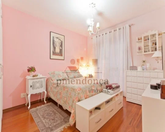 Imagem Apartamento bem conservado e repleto de armários, living para 02 ambientes, terraço, 03 dormitóri...