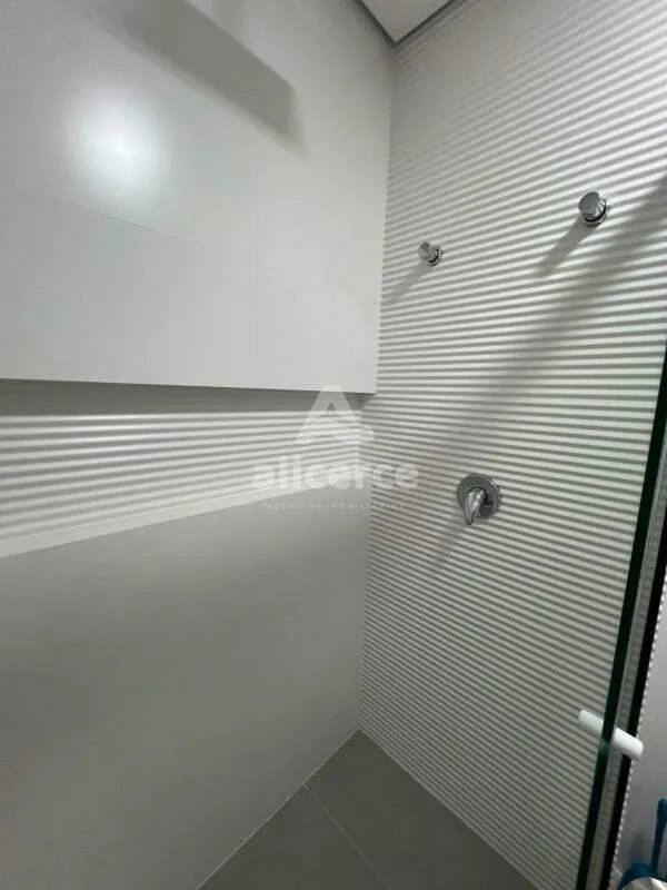 Imagem Studio Mobiliado com Churrasqueira e Garagem em Condomínio Completo no Campeche
