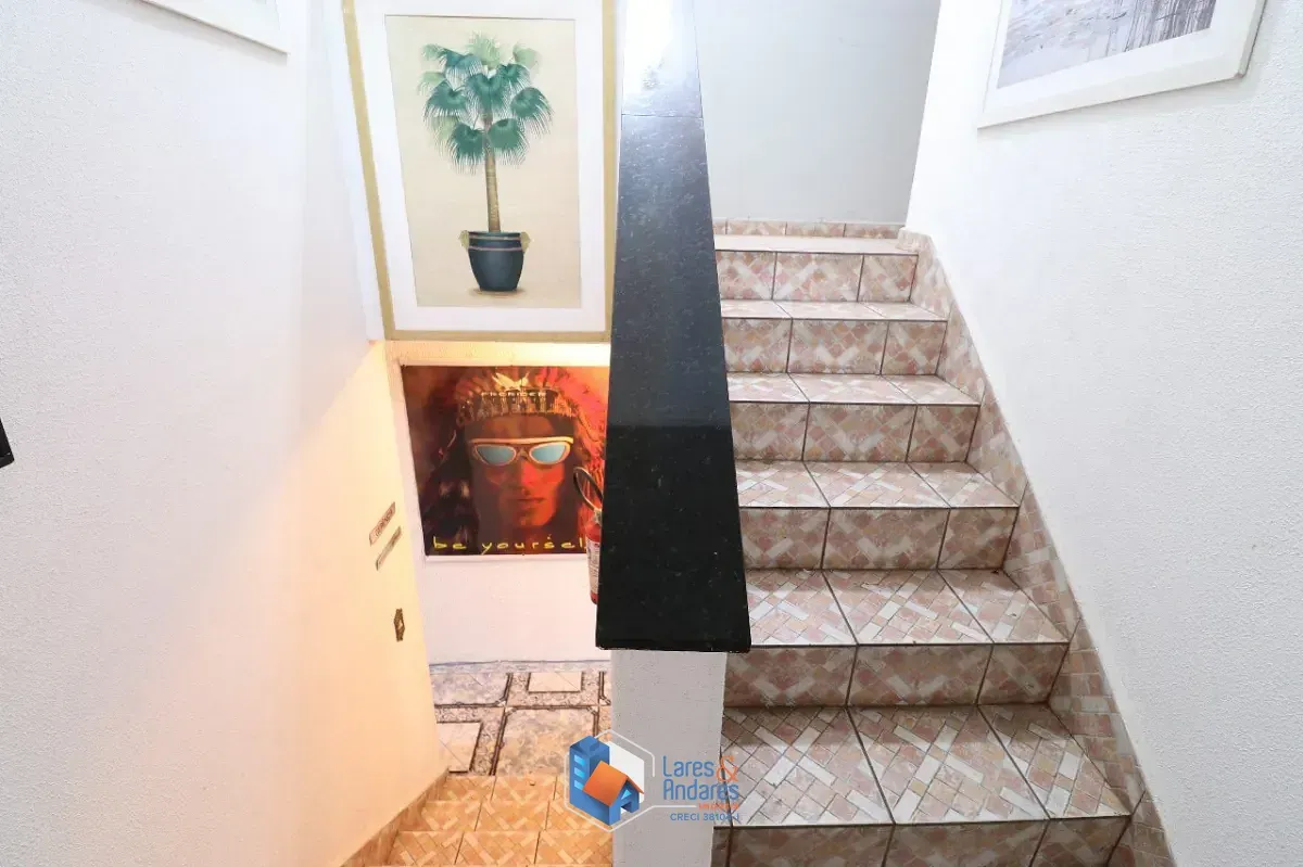 Imagem Sobrado para venda em Vila Ipojuca com 4 quartos, sendo 1 suíte, 520m²