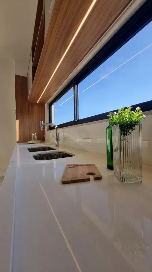 Imagem Casa em Condomínio para Venda em Areal / RJ no bairro Fazenda Velha