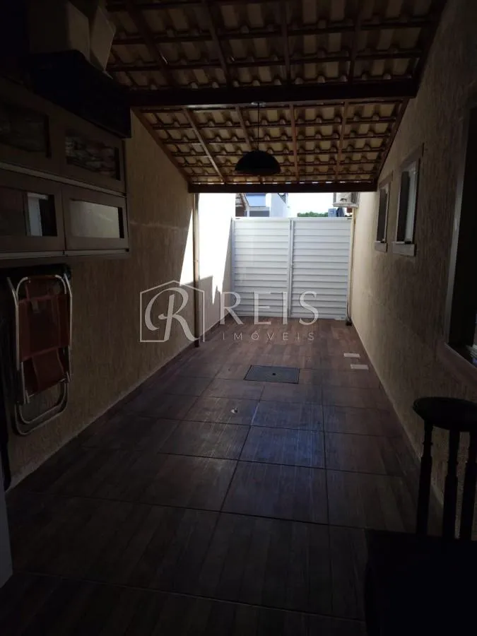 Imagem Casa para Venda em Rio das Ostras, Chácara Mariléa, 2 dormitórios, 1 suíte, 2 banheiros, 1 vaga