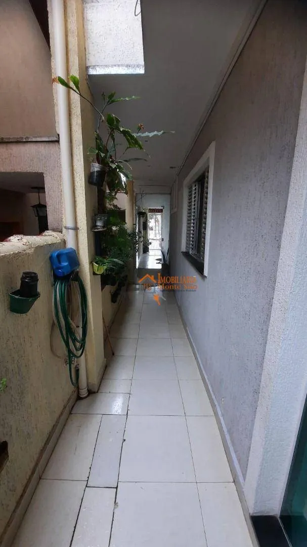 Imagem Sobrado com 4 dormitórios à venda, 300 m² por R$ 1.200.000,00 - Vila Silveira - Guarulhos/SP
