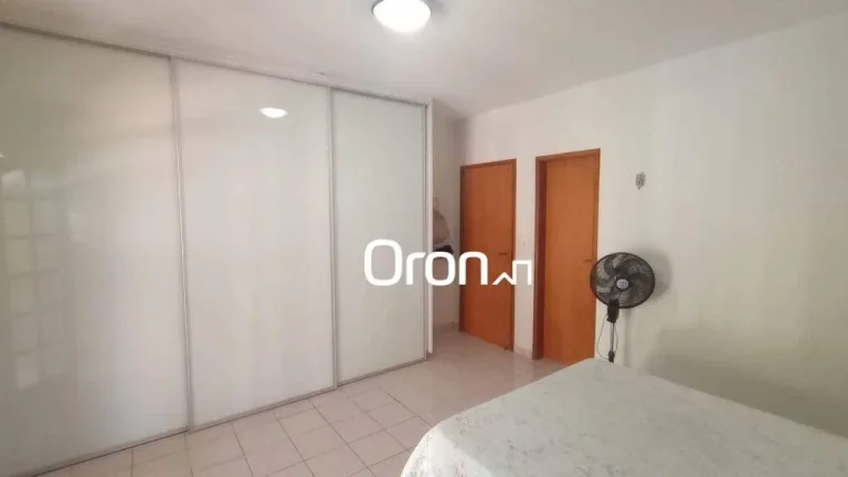 Imagem Sobrado à venda, 626 m² por R$ 2.990.000,00 - Condomínio Parque dos Cisnes - Goiânia/GO