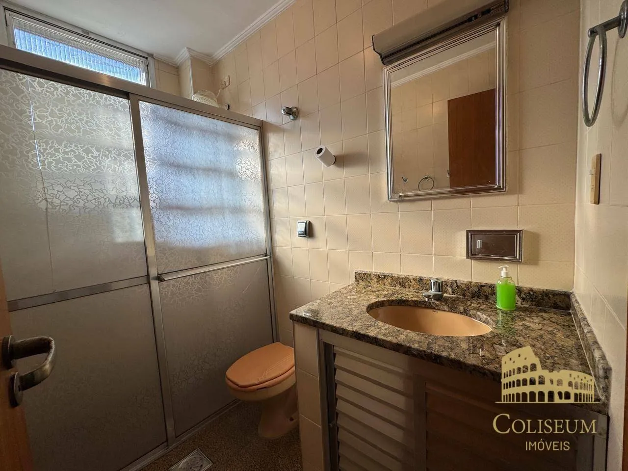 Imagem Apartamento com 2 dormitórios à venda, 54 m² por R$ 330.000,00 - Vila Guilhermina - Praia Grande/SP