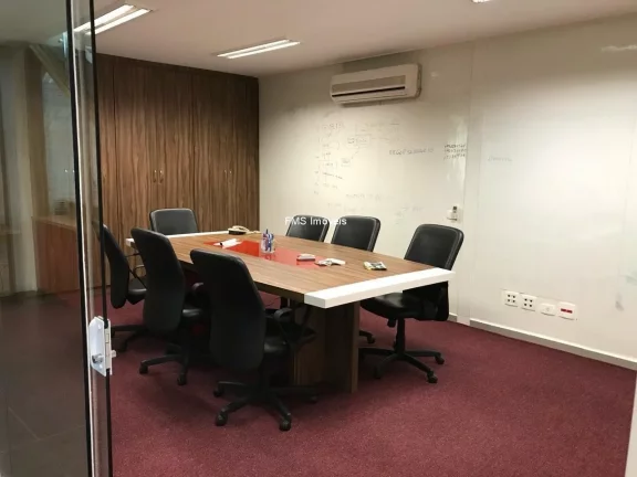 Imagem Prédio comercial com 619m² em Mirandópolis - SP.