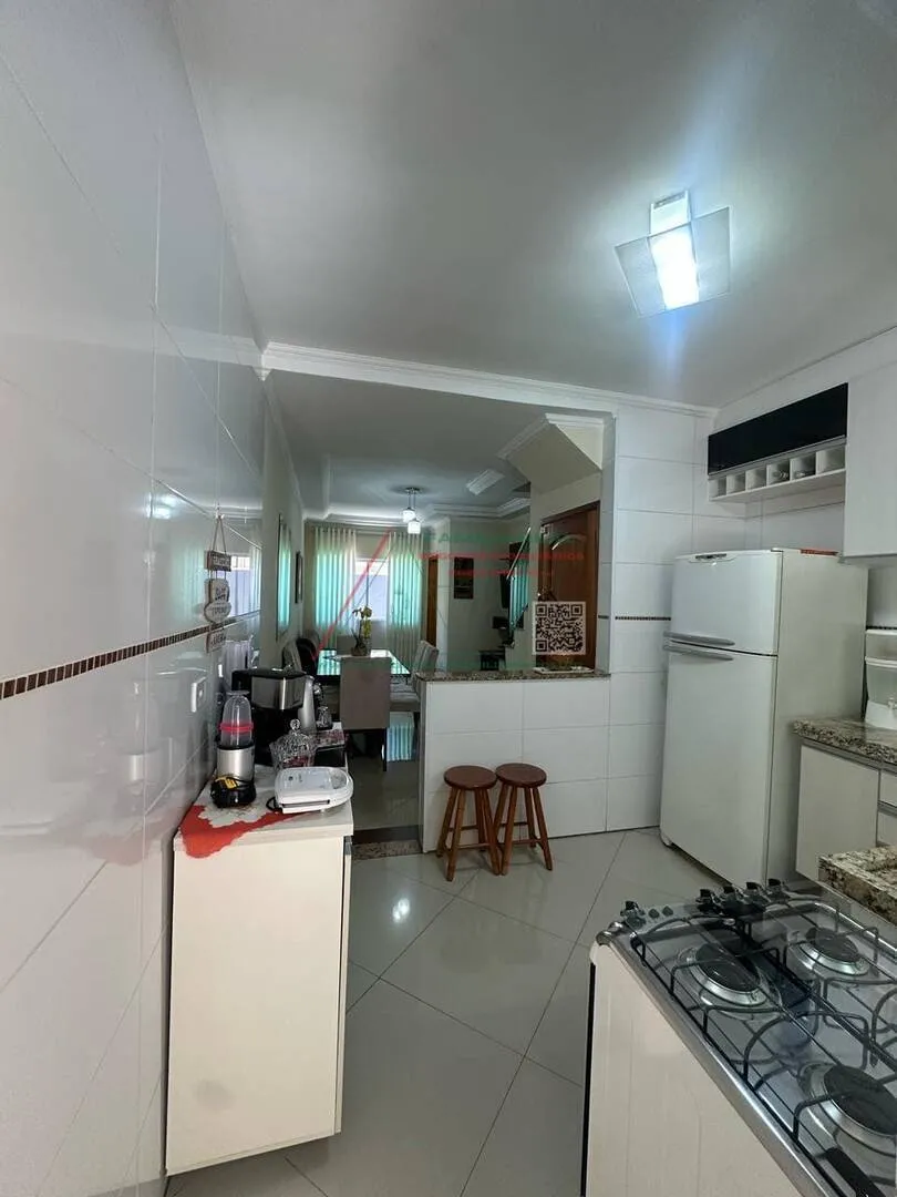Imagem Sobrado em Condomínio Residencial, à Venda, na Vila Matilde, com 02 Dormitórios, sendo 02 Suítes, com 02 Vagas de Garagem