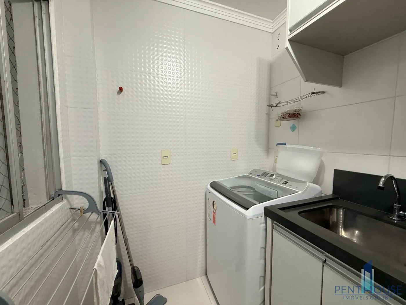 Imagem Apartamento Zona Central para Venda em Balneário Camboriú, CENTRO, 2 dormitórios, 1 banheiro, 1 vaga