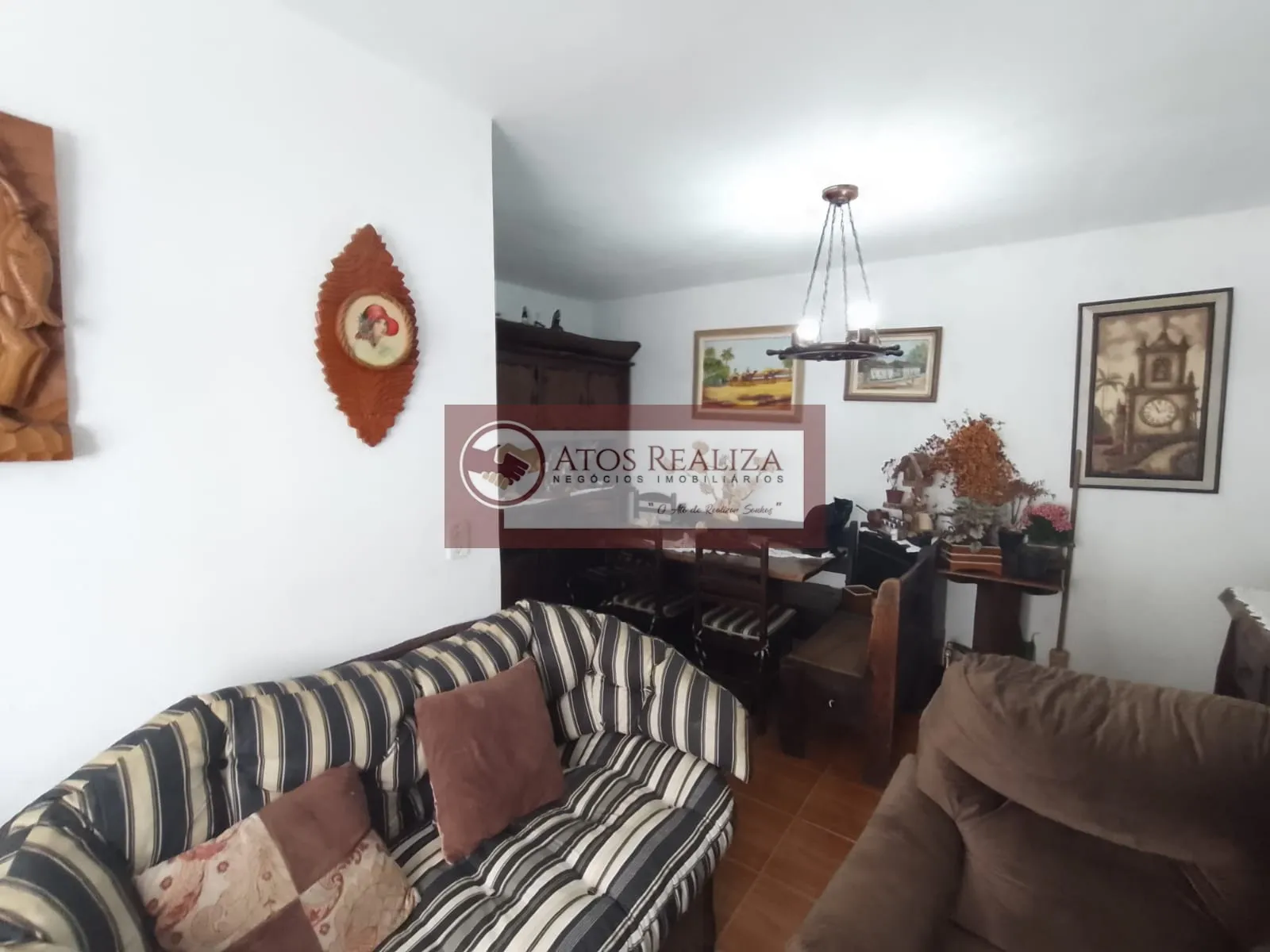 Imagem Este apartamento localizado em Socorro - São Paulo é uma oportunidade imperdível para quem busca conforto e praticidade. Com 62M² de área útil, o imóvel conta com 2 dormitórios, 1 banheiro e uma garagem descoberta. Além disso, possui água e luz individual