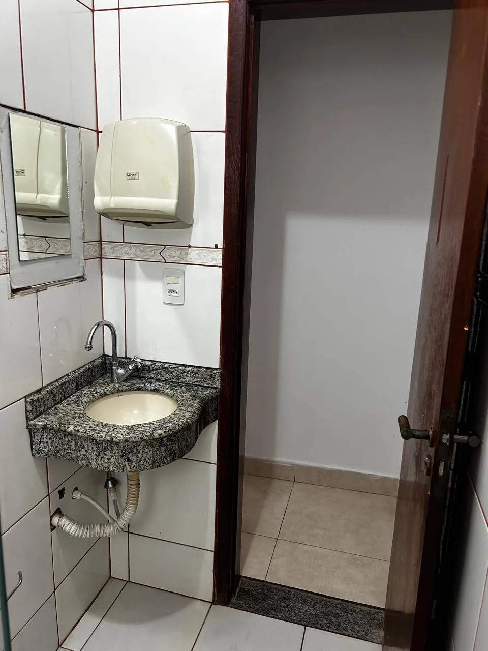 Imagem Sala comercial no Jardim Universitário - Cuiabá/MT
