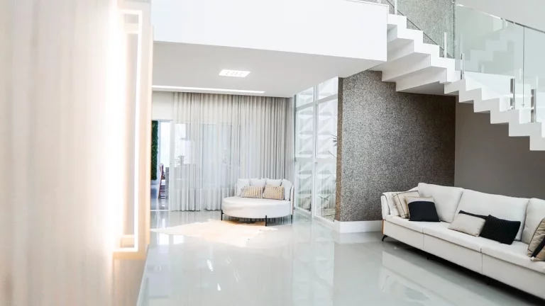 Imagem Luxuosa Casa à Venda no Condomínio Boulevard Lagoa - Porteira Fechada