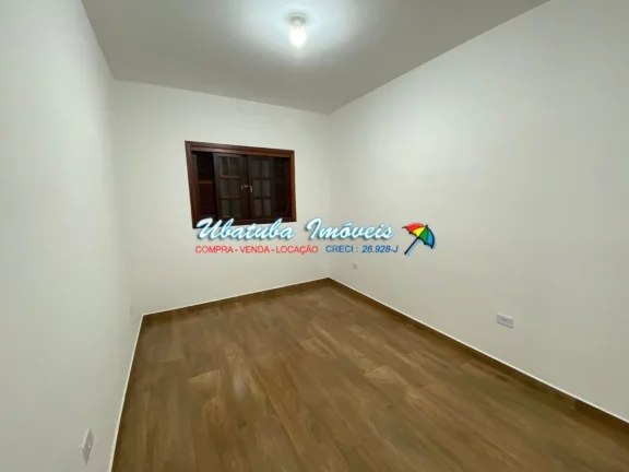 Imagem Casa com 03 dormitórios no Jardim samambaia
