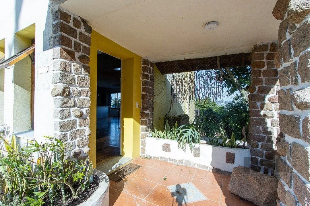 Imagem Casa para Venda - 380m², 4 dormitórios, sendo 1 suites, 4 vagas - Vila Assunção