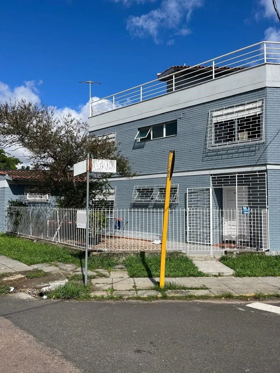 Imagem Apartamento térreo, 2 dormitórios, 1 vaga, Bairro Jardim América