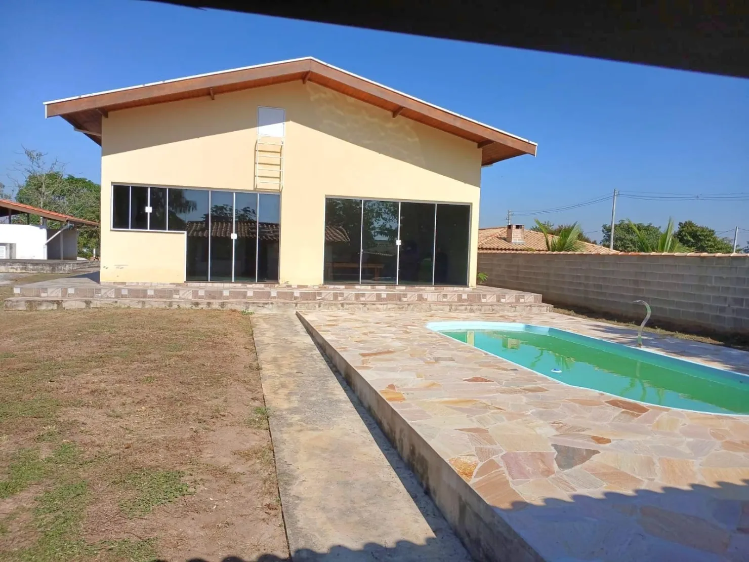 Imagem Chácara à venda e locação 3 Quartos, 3950M², Goiabal, Pindamonhangaba - SP