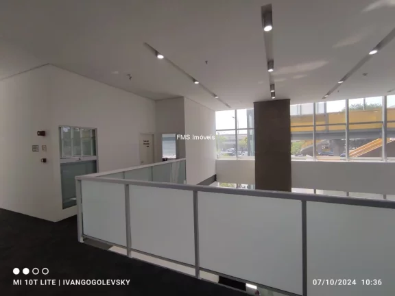Imagem Andar Comercial com 6 vagas de garagem na Vila Congonhas, SP - 241,11 m² de área!