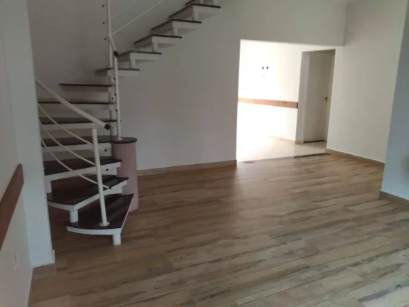 Imagem CASA dentro de condomínio residencial