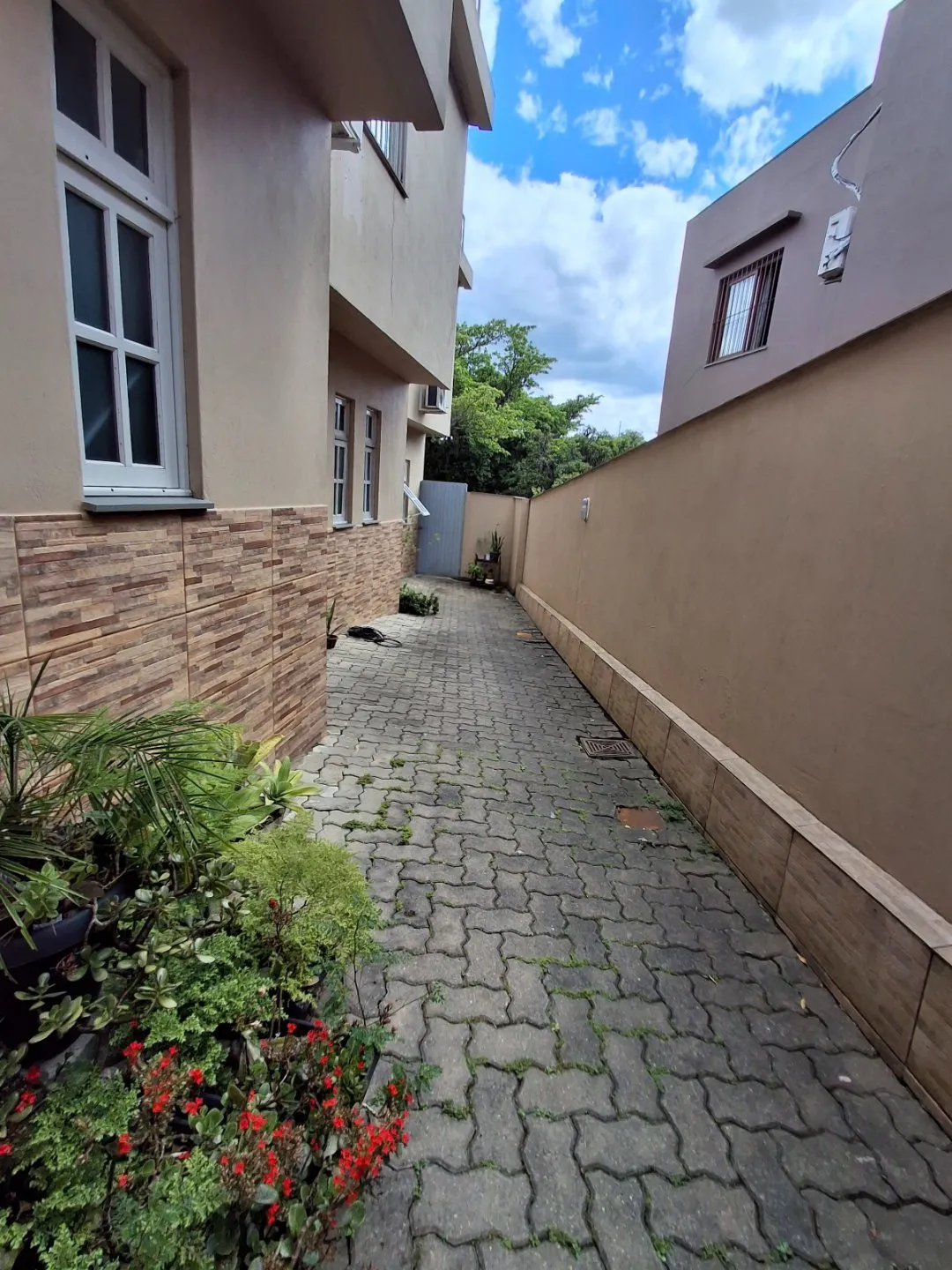 Imagem Sobrado a venda em Viamão bairro Querência com 60m²
