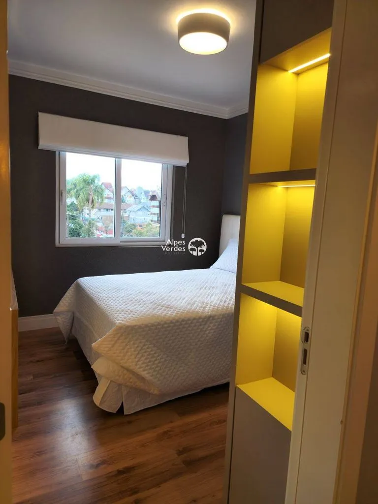 Imagem Vende-se apartamento no centro de Gramado-RS, com 3 quartos