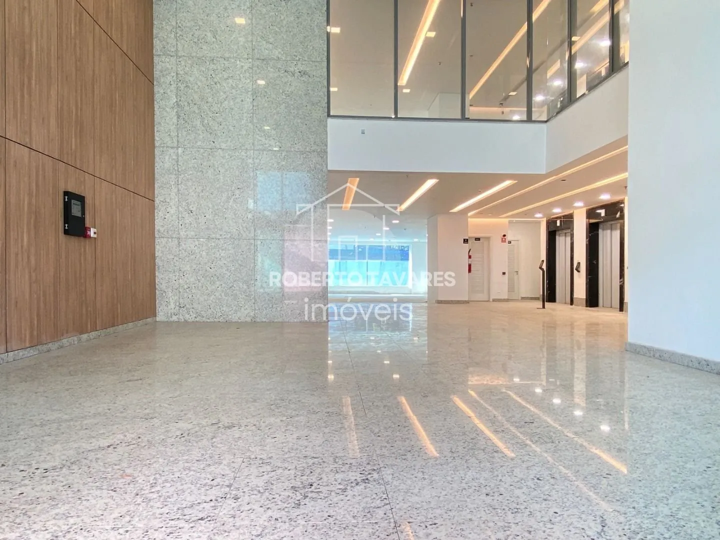 Imagem Prédio Inteiro de 10640m² no bairro Liberdade, em São Paulo
