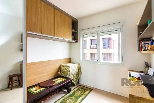Imagem Apartamento no Menino Deus de 3 dormitórios e 2 vagas