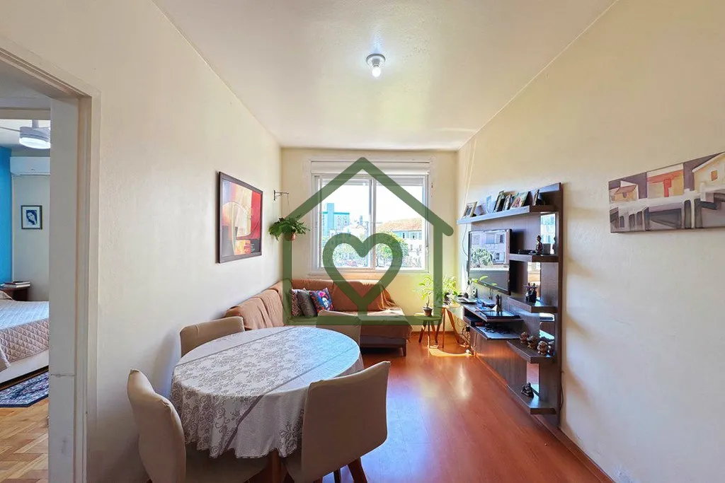 Imagem Este apartamento de 55m² privativos, totalmente reformado, é ideal para quem busca conforto, funci...