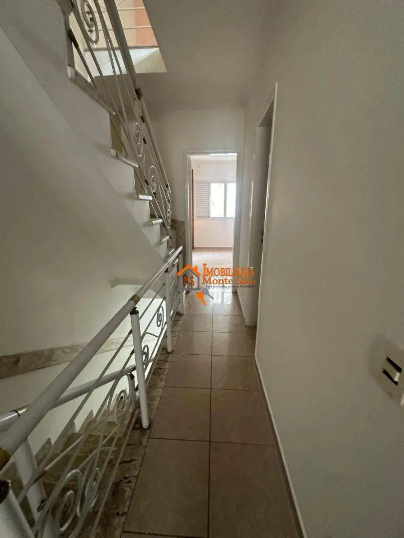 Imagem Casa com 3 dormitórios à venda, 210 m² por R$ 1.700.000,00 - Ponte Grande - Guarulhos/SP