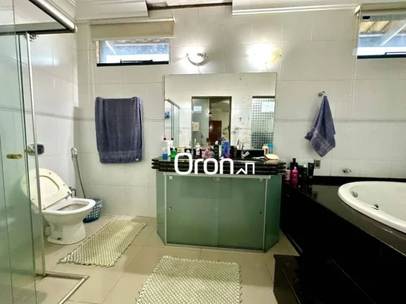 Imagem Sobrado à venda, 540 m² por R$ 2.399.000,00 - Setor Central - Senador Canedo/GO