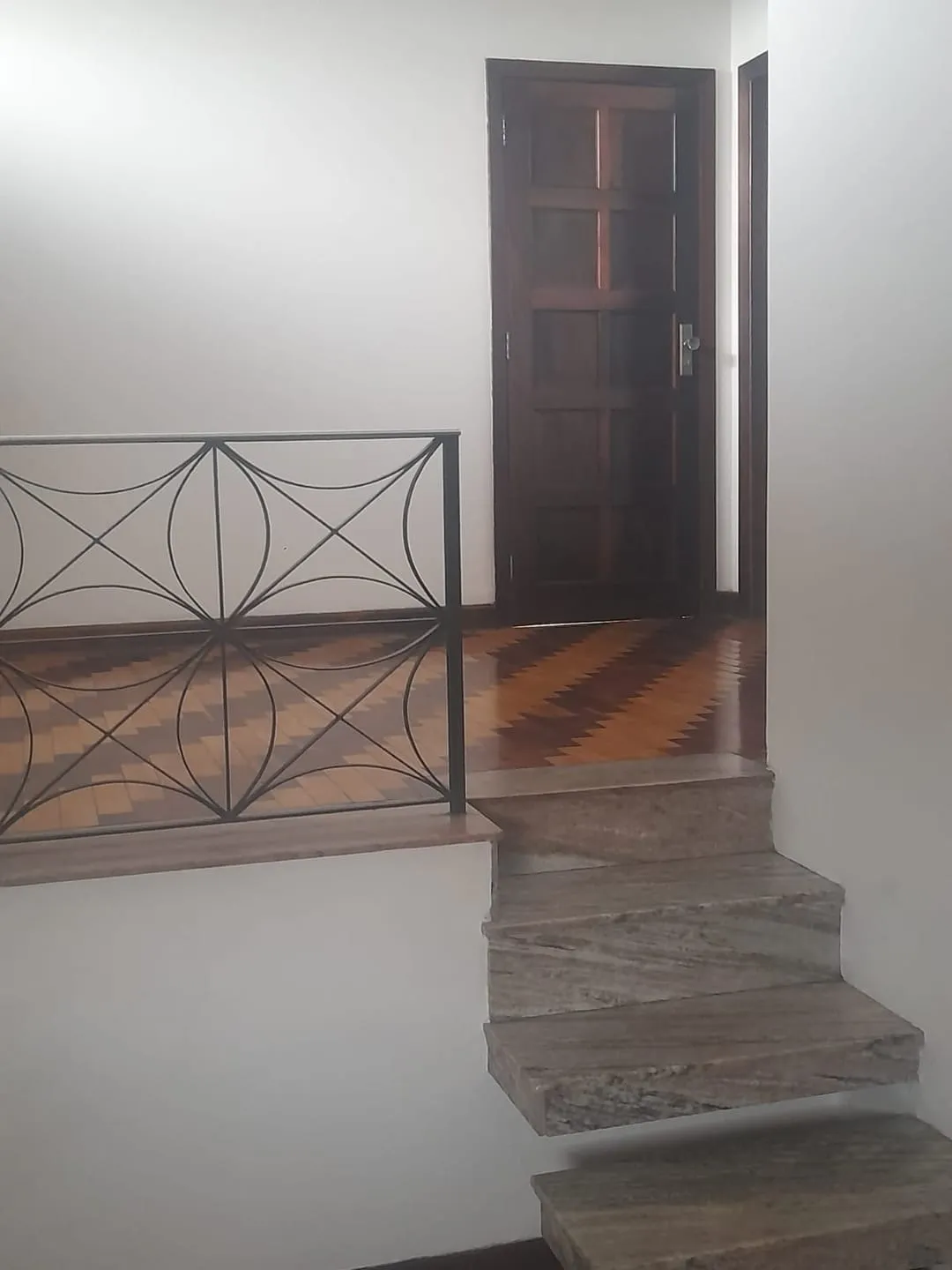 Imagem Casa à venda 3 Quartos, 1 Suite, 2 Vagas, Centro, Pindamonhangaba - SP