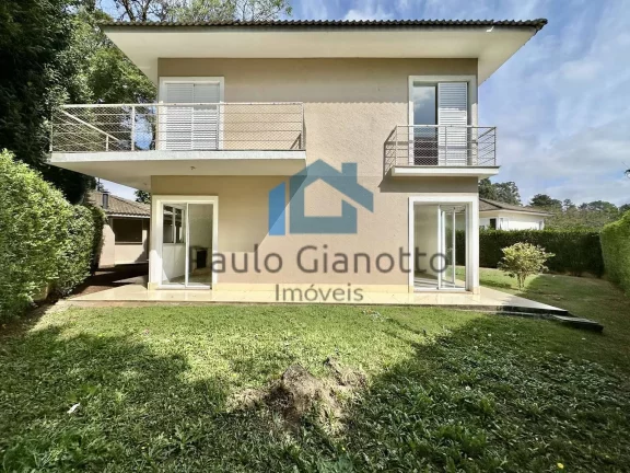 Imagem Casa Arejada com Vista Maravilhosa e Integração à Natureza