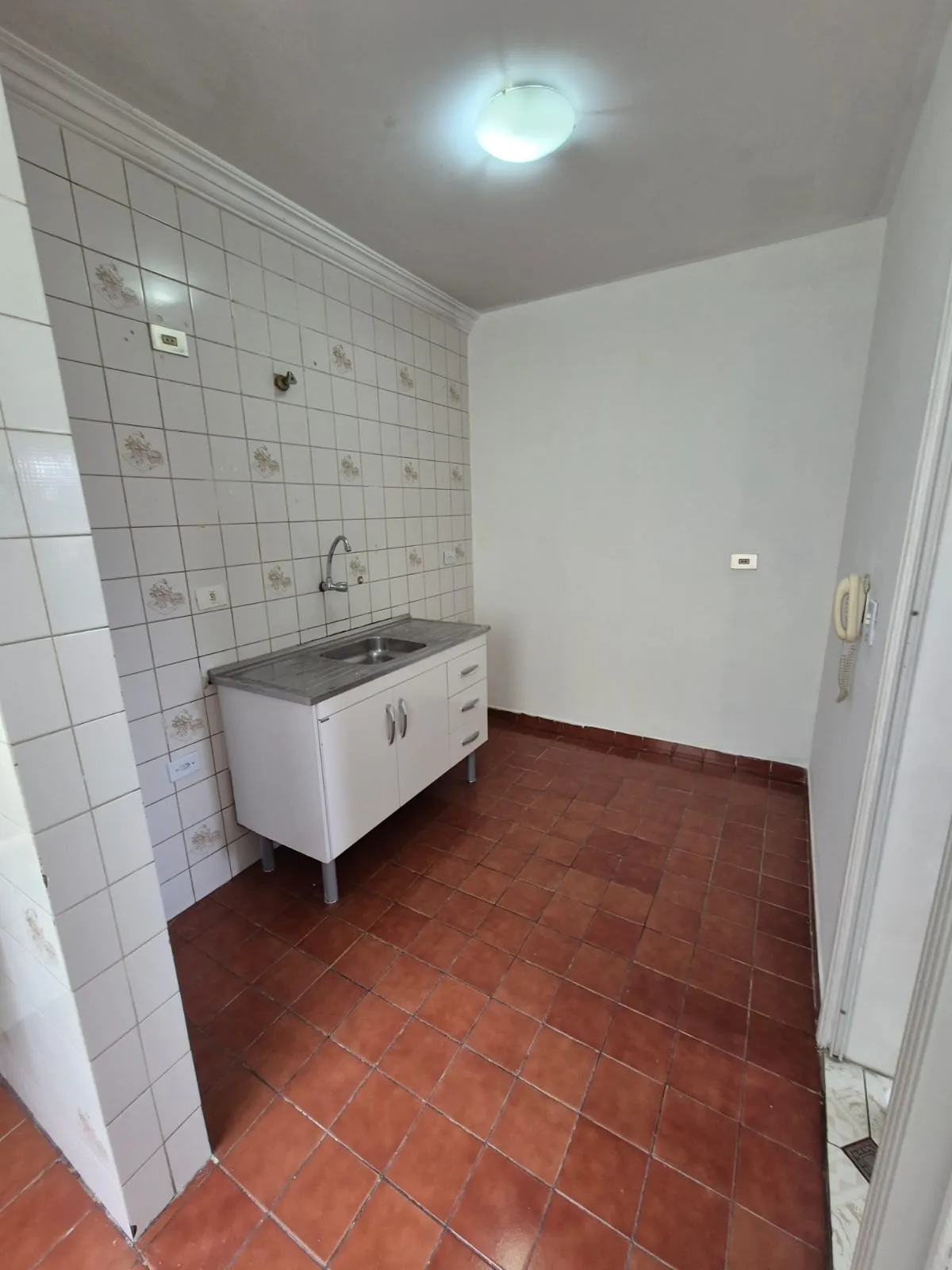 Imagem VENDO AMPLO APARTAMENTO DE 02 DORMITÓRIOS NO BAIRRO JARDIM ORLY!