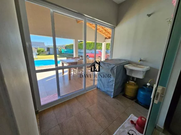 Imagem Casa com 3 dormitórios sendo 1 suite à venda, 228 m² por R$ 599.000 - Condomínio Village da Serra - Araçoiaba da Serra/SP
