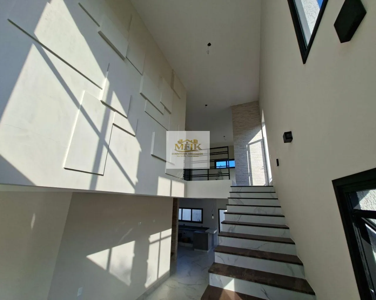 Imagem Casa com 214 m² e 3 quartos à venda em Atami