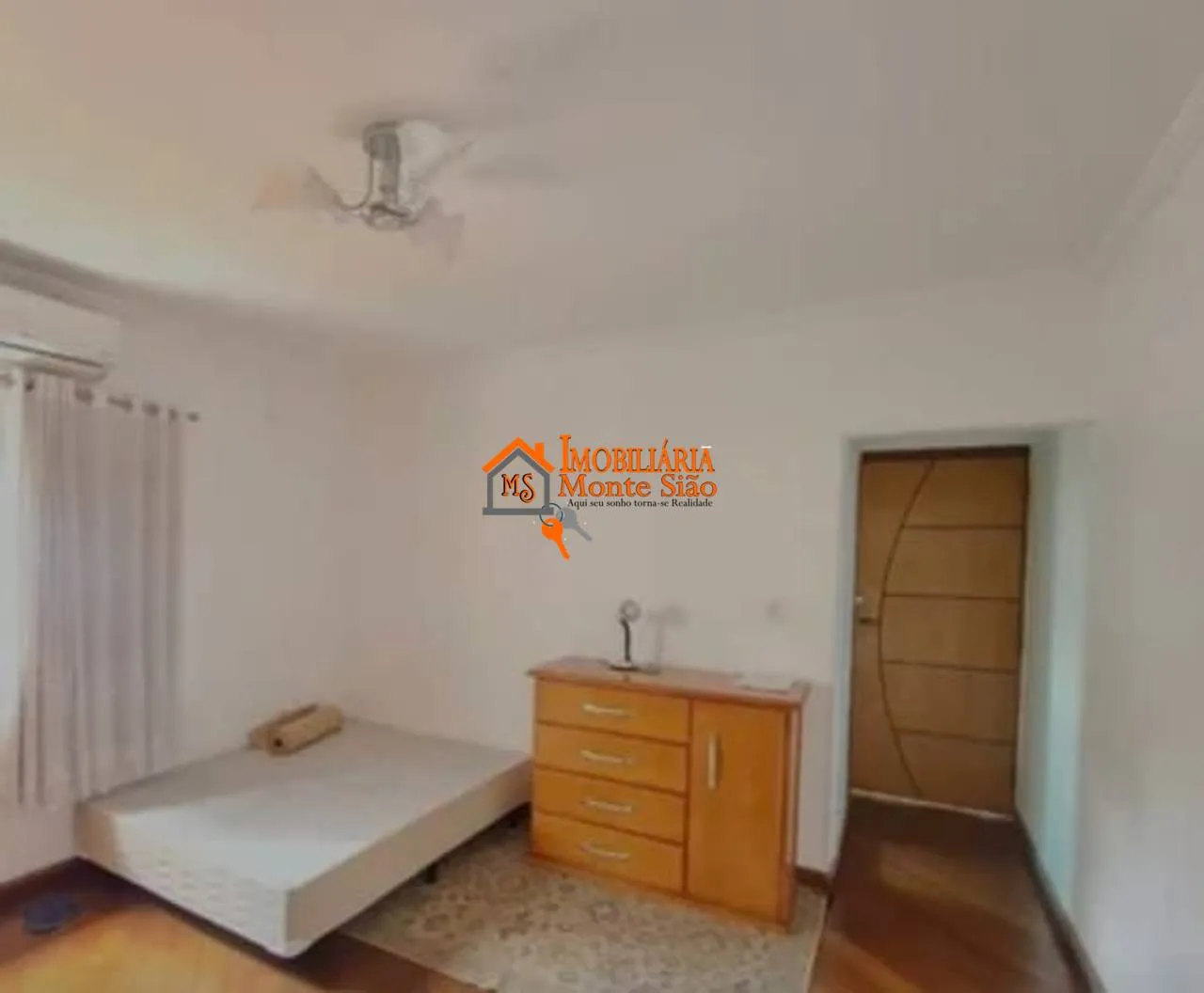 Imagem Sobrado com 4 dormitórios à venda, 250 m² por R$ 1.200.000,00 - Jardim Santa Mena - Guarulhos/SP
