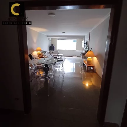 Imagem Apartamento de 210m² e 3 suítes a venda, totalmente reformado!!!