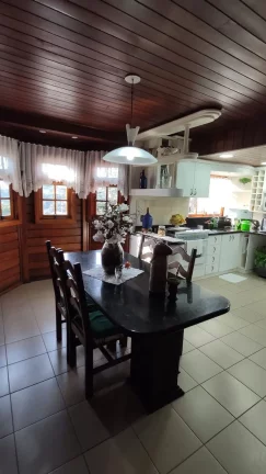 Imagem Casa 4 quartos sendo 1 suíte para venda no bairro Salgado Filho em Caxias do Sul