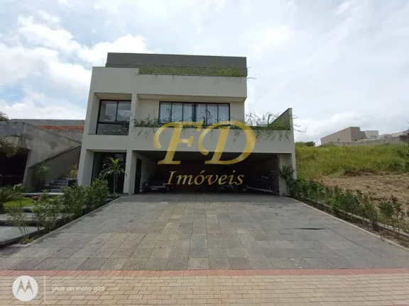 Imagem Casa de Alto Padrão em Condomínio Fechado em Mairiporã