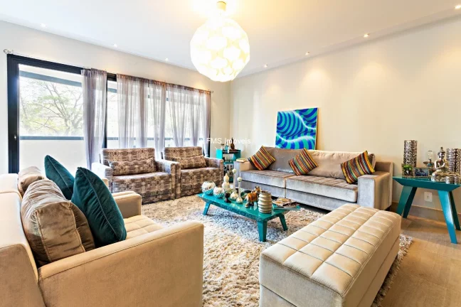 Foto do imóvel Apartamento para locação em Moema, com 2 suítes, 3 vagas de garagem.