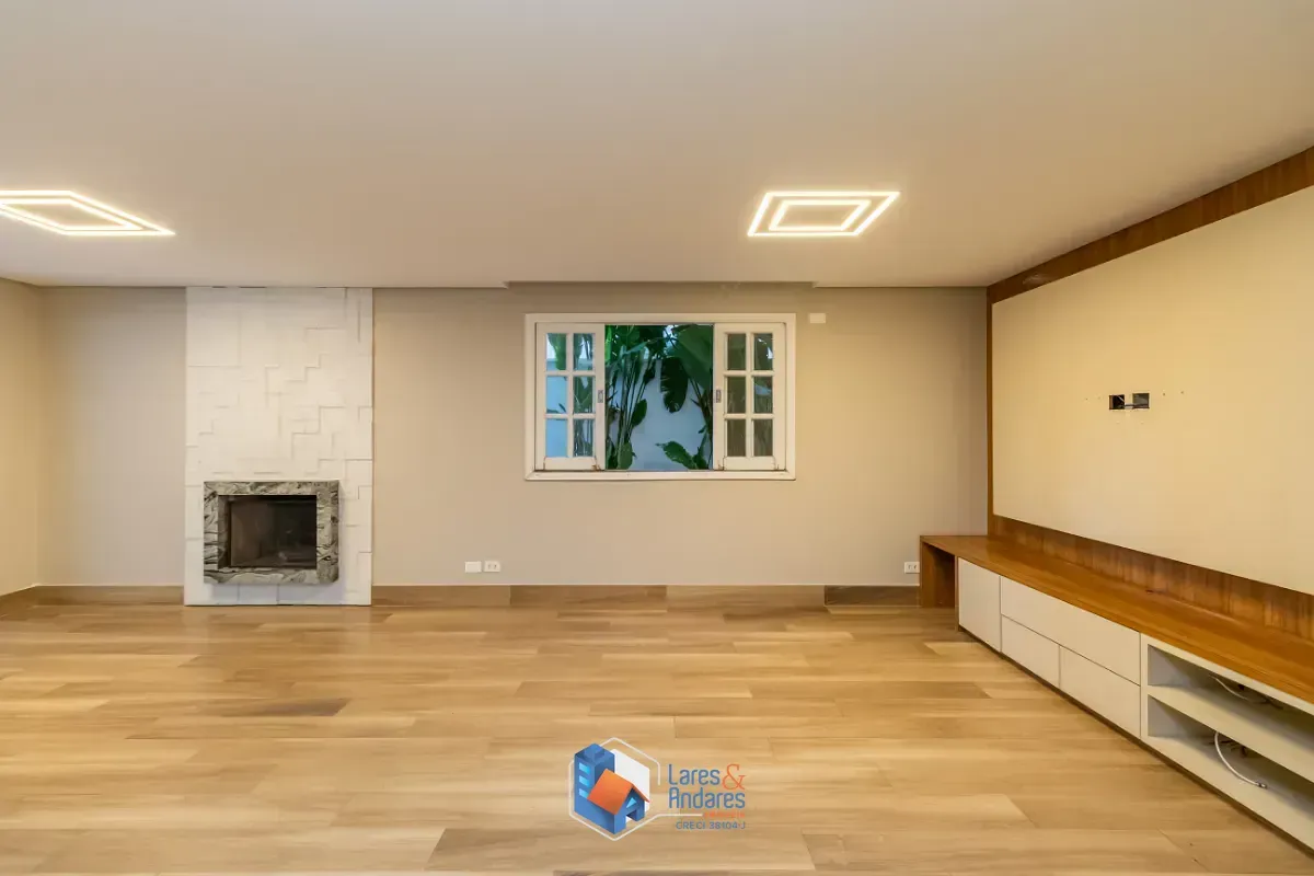 Imagem Casa no condomínio Condomínio Village Place para venda com 4 quartos, sendo 3 suítes, 402m²