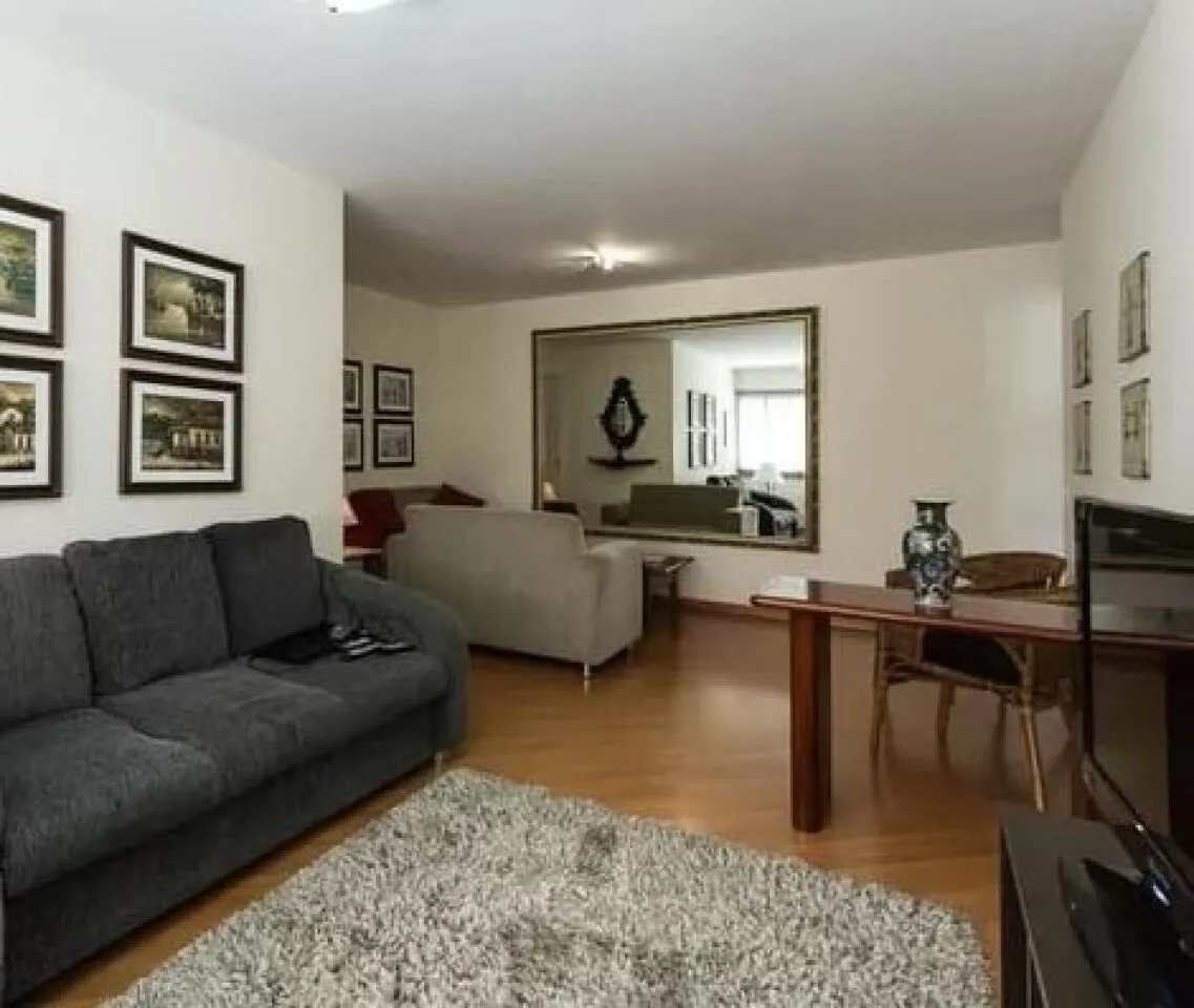 Imagem Apartamento Reformado de 110 m² com 3 Dormitórios e Planta Exclusiva na Vila Olímpia.