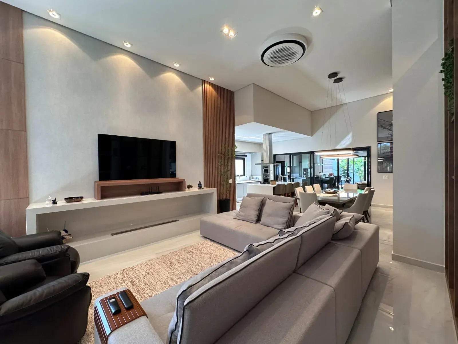 Imagem Casa de Condomínio com 4 Quartos à Venda, 300 m² em Medeiros - Jundiaí
