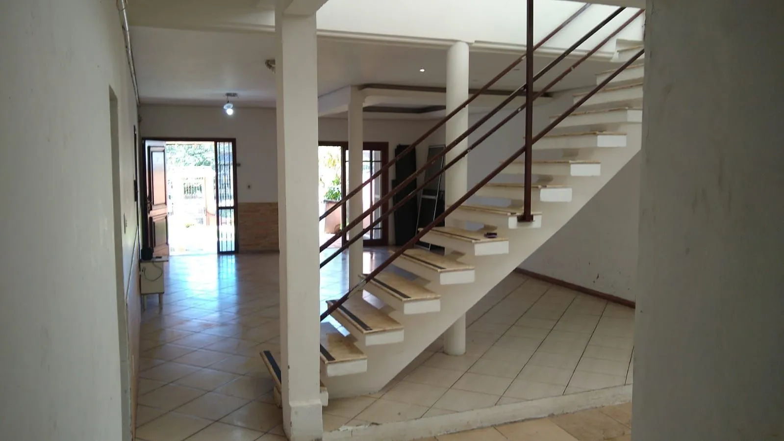 Imagem Excelente casa comercial no bairro Glória!